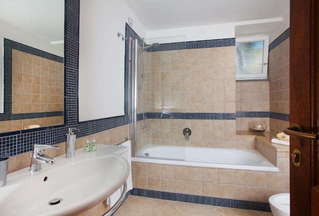 Ceselle Hotel 3*